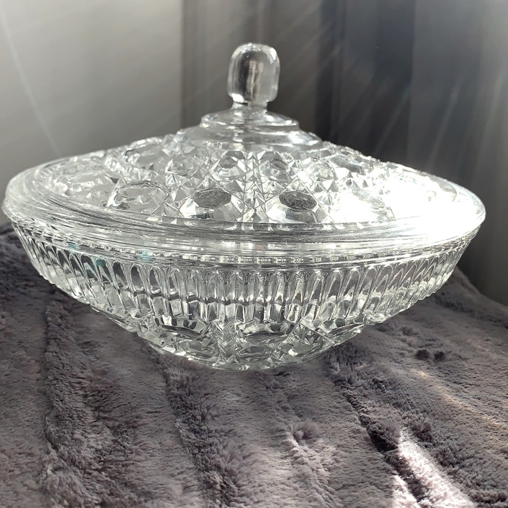 Vintage clear glassware: elegant dish with lid